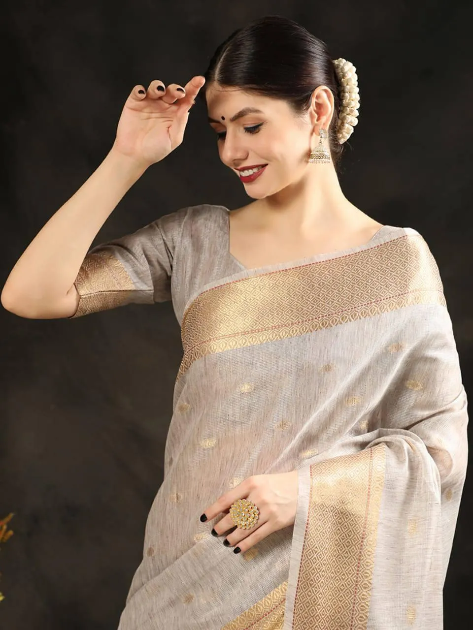 Fosil Grey Maheshwari Silk  Saree